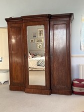 Impressive Gentleman’s